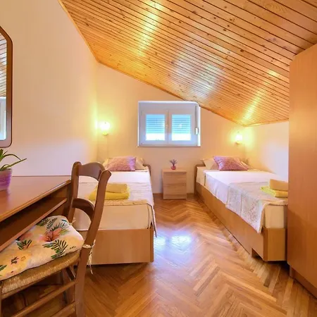 Daire Lipovac Sveti Anton (Krk)